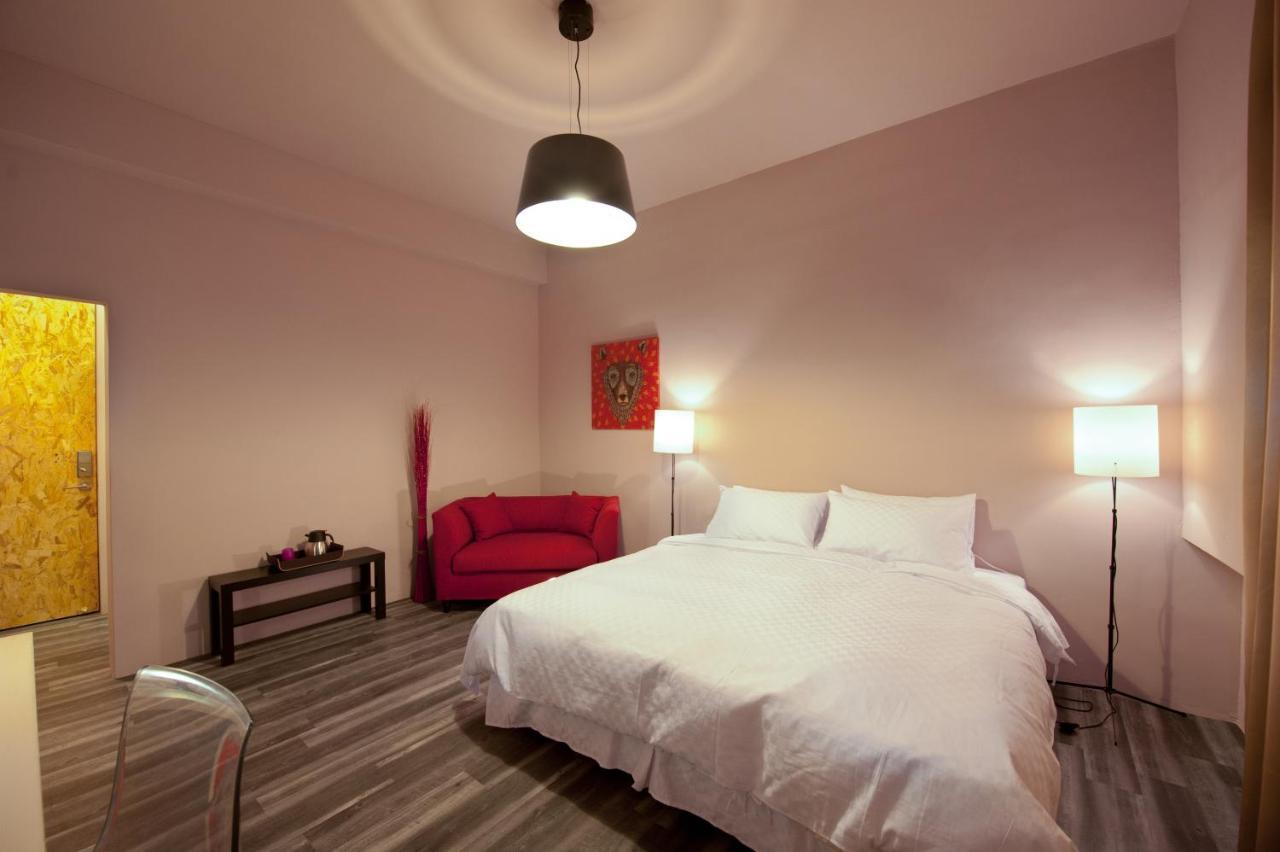 Leo 111/Arena Ruifeng Hotel Kaohsiung Exterior foto